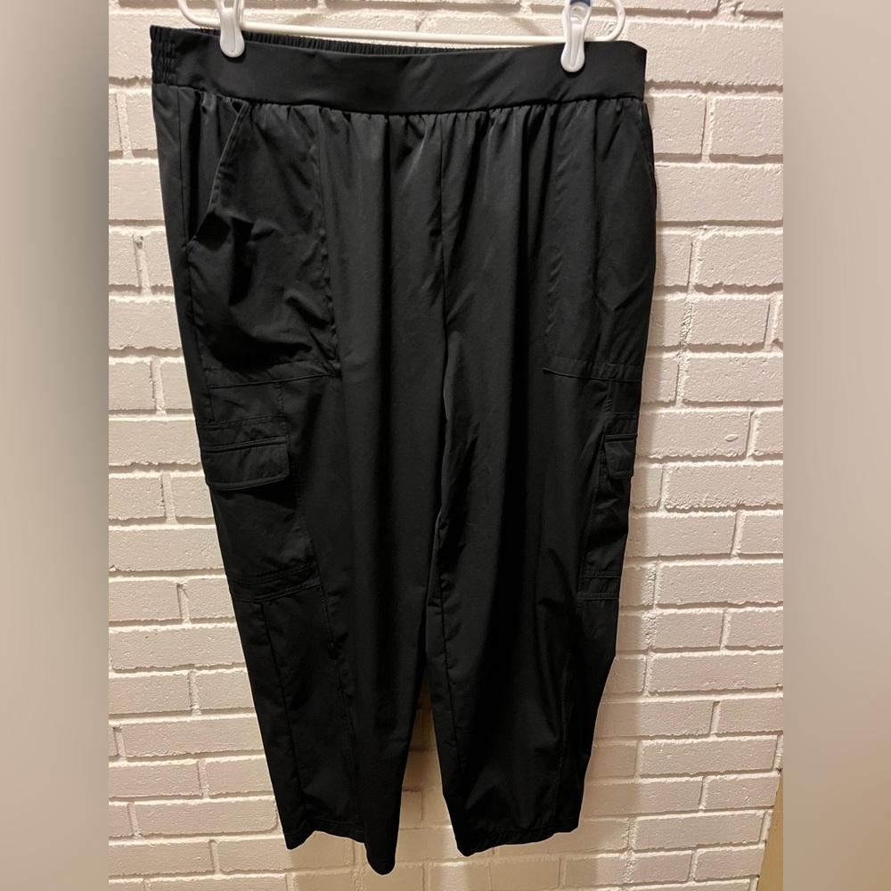 Ideology Women's Black Cargo Capris Pants Size 2X XXL